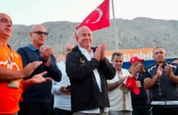 Özçelik: Türkiye tarihinin en kalabalık şenliği Gökbel'deydi!