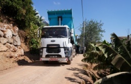 Yaylalıya 2.5 km'lik sıcak asfalt
