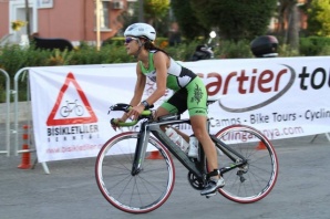 BÜYÜK YARIŞTAN ÇARPICI KARELER