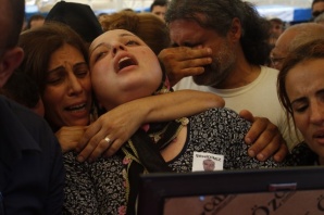 ŞEHİT AİLESİNİN YÜREKLERİ DAĞLAYAN GÖRÜNTÜLERİ