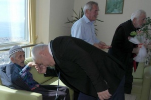 'ANALARIMIZIN ELLERİNİ ÖPMEYE GELDİK'