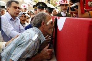 ŞEHİDİMİZ GÖZYAŞLARI İLE SON YOLCULUĞUNA UĞURLANDI