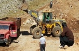 BELEDİYE 110 KM UZAKTA ÇALIŞIYOR