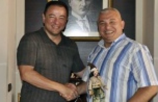 BÜYÜKELÇİDEN ŞAHİN'E ZİYARET