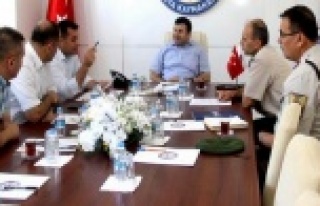 KAYMAKAMLIKTA 30 AĞUSTOS ZİRVESİ