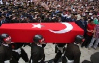 2 ŞEHİDİMİZ 9 YARALIMIZ VAR