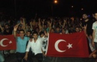 ŞEHİDİMİZ İÇİN SOKAĞA DÖKÜLDÜLER