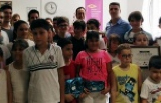 MİNİKOD PROJESİ MEZUNLARINI VERDİ