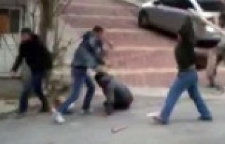 SOKAK ORTASINDA PALALI KAVGA: 2 YARALI VAR