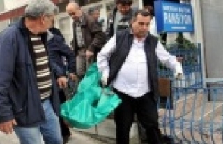 YAŞLI KADIN EVİNDE ÖLÜ BULUNDU