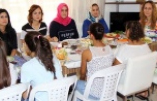 ALANYA GÖNÜLLÜLERİ ÇOCUKLARLA BULUŞTU