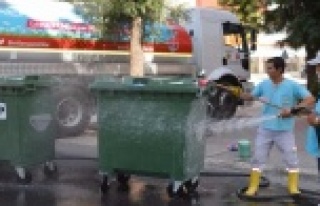 BELEDİYEDEN TEMİZLİK SEFERBERLİĞİ