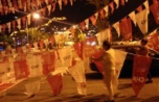 CHP MİTİNG MESAİSİ SABAHA KADAR SÜRDÜ