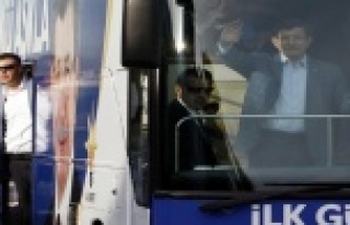 DAVUTOĞLU İÇİN ETTEN DUVAR ÖRDÜLER