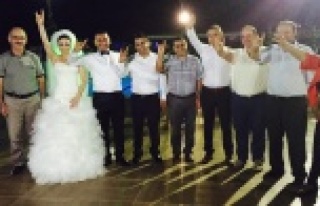 GELİNDEN UYAR'A BOZKURTLU DESTEK