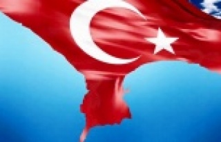 KAYMAKAM ALANYA'YI KIRMIZI BEYAZA BOYADI