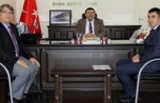 KOCA TANRISEVEN'İ ZİYARET ETTİ