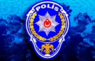 KREDİ KARTI DOLANDIRICILARI YAKALANDI