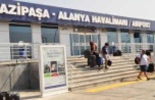 THY'NİN ALANYA SEFERİNE RÜZGAR ENGELİ