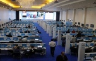 TOPLANTI SALONLARI'NDA BOMBA ARAMASI