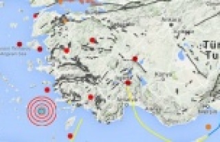 AKDENİZ'DE DEPREM FIRTINASI SÜRÜYOR