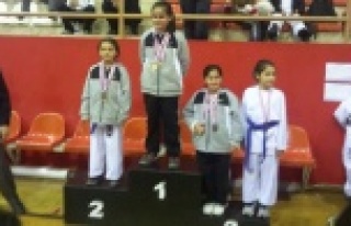 BAHÇEŞEHİR YİNE AÇIK ARA ÖNDE