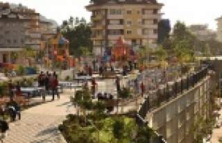 O PARK ALANYALILARIN BULUŞMA NOKTASI OLDU