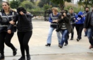 SEKS TUZAĞI ZANLISI KADINLAR ADLİYE'DE