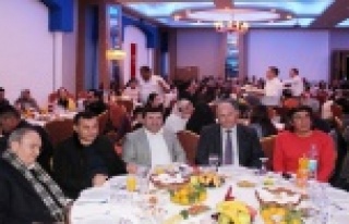 TANRISEVEN ENGELLİLER GÜNÜ YEMEĞİNE KATILDI