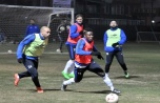 ALANYASPOR HIZ KESMİYOR