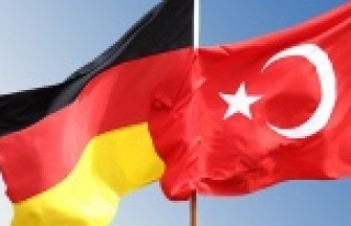 ALMANYA'DAN TÜRKİYE'DEKİ VATANDAŞLARINA...