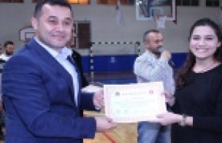BAYAN EFELERE YÜCEL'DEN SERTİFİKA