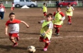 MAHALLELERİ SPOR ATEŞİ SARACAK