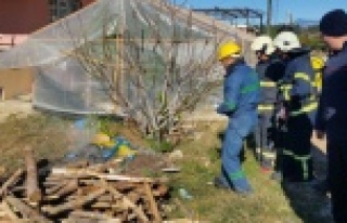 MAHALLELİ AYAKLANDI