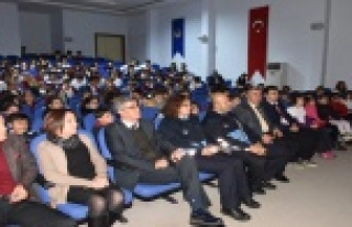 ÖĞRENCİLERE GERİ DÖNÜŞÜM EĞİTİMİ