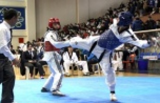 TAEKWONDO RÜZGÂRI ESEMEYE DEVAM EDİYOR