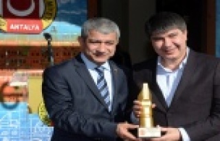 TÜREL'DEN GAZETECİLER İÇİN NET MESAJ