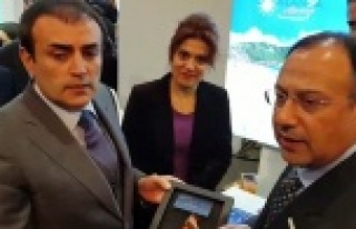 TURİZM BAKANI ALANYA STANDINDA