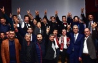 ÜLKÜCÜLER ŞİİR GECESİNDE BULUŞTU