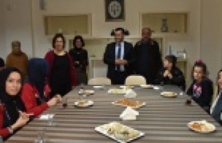 BAŞKAN YÜCEL'İN ÖZEL KONUKLARI