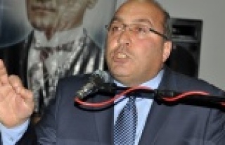 KURULTAYDA GERGİN ANLAR YAŞANDI