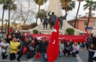 'TERÖRE LANET ŞEHİTLERE SAYGI'