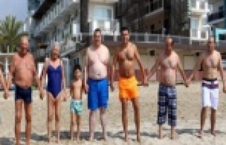 TURİSTLERİ BÖYLE DAVET ETTİLER