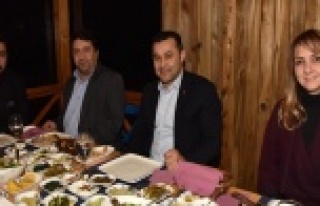 YÜCEL VE ÜYELER YEMEKTE BULUŞTULAR