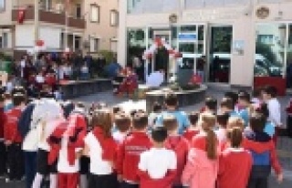 500 ÇOCUK KEDİ İLE PALYAÇO’YA GÜLDÜ