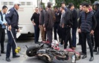 ALANYA'DA MOTOSİKLET KAZASI: 2 YARALI