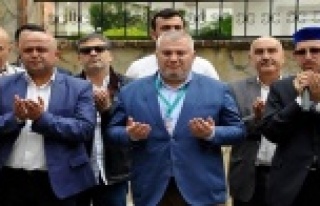 DUALARLA KARŞILANDILAR