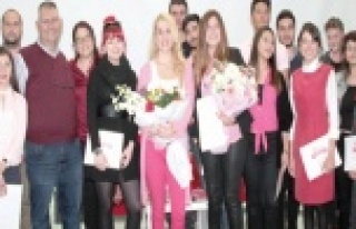 'DÜNYA KADINLARIN EVİ GİBİDİR'