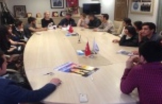 GENÇLİK MECLİSİ'NDEN İLK YÜRÜTME KURULU...