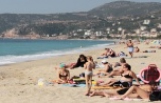 GÜNEŞLİ HAVANIN TADINI ÇIKARDILAR